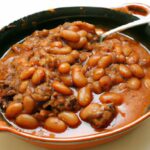 Hearty Baked Beans with Ground Beef: A Savory Comfort Dish