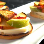Crisp Apple & Creamy Brie Crostini: A Perfect Bite Guide
